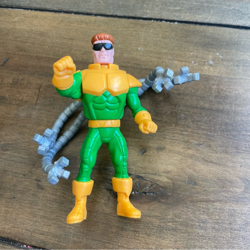 1996 McDonald’s happy meal spider man Dr. Octopus with moving tentacles